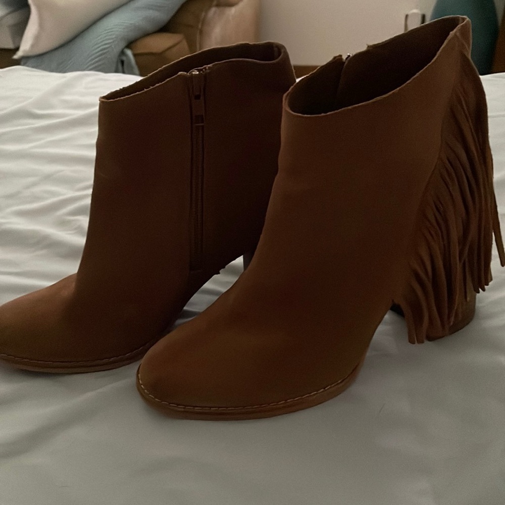 Arturo Chiang ankle boots